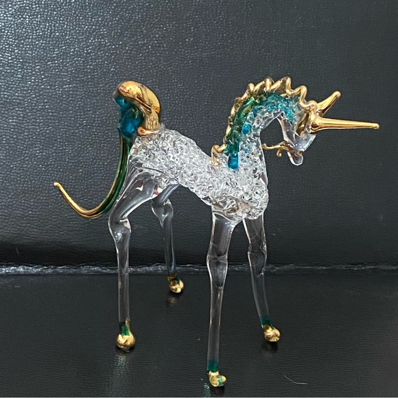 Vintage Delicate Spun Glass Unicorn Collectible Art Glass Figurine - Picture 8 of 16